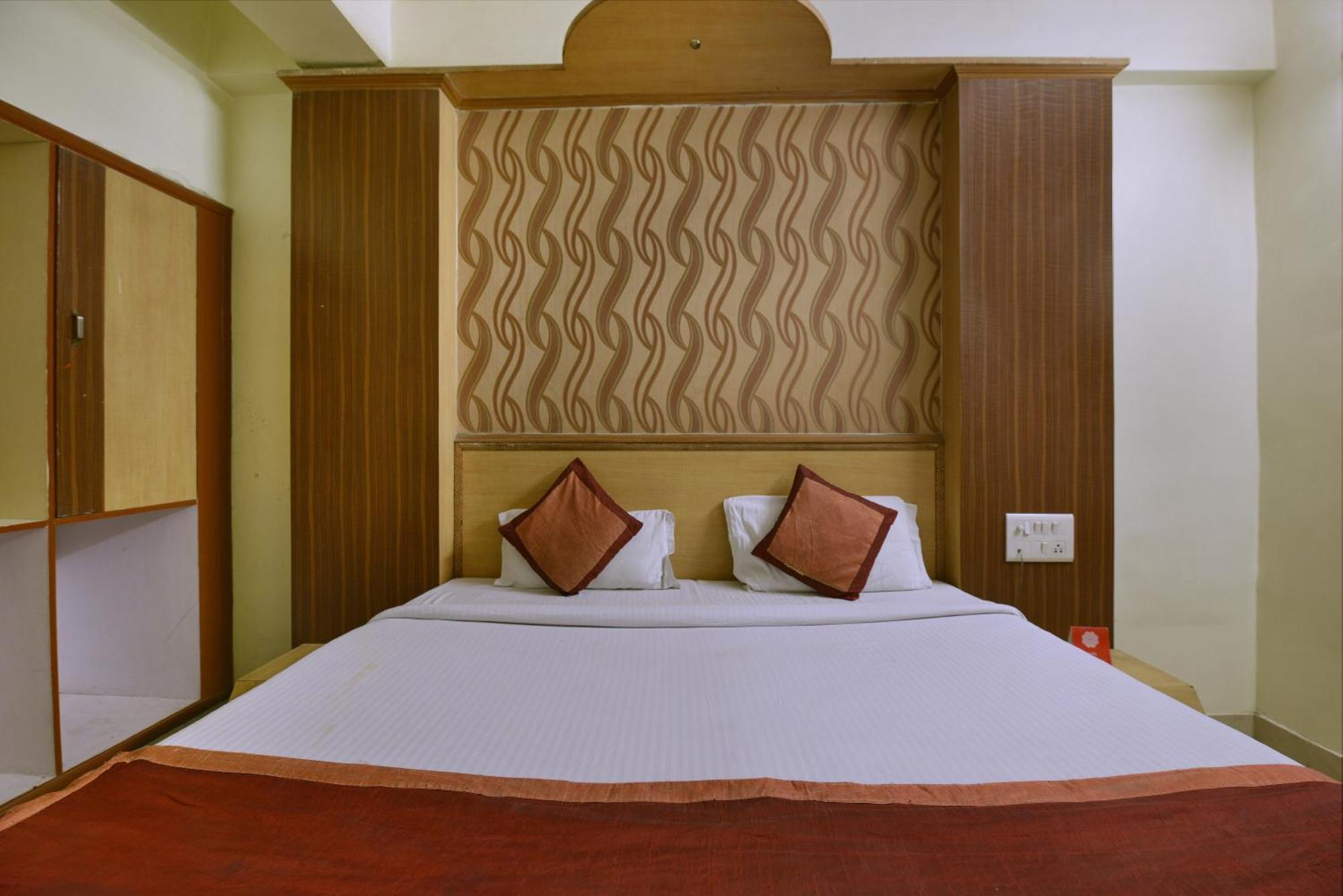 Oyo 2326 Hotel Star Plaza Jaipur Buitenkant foto