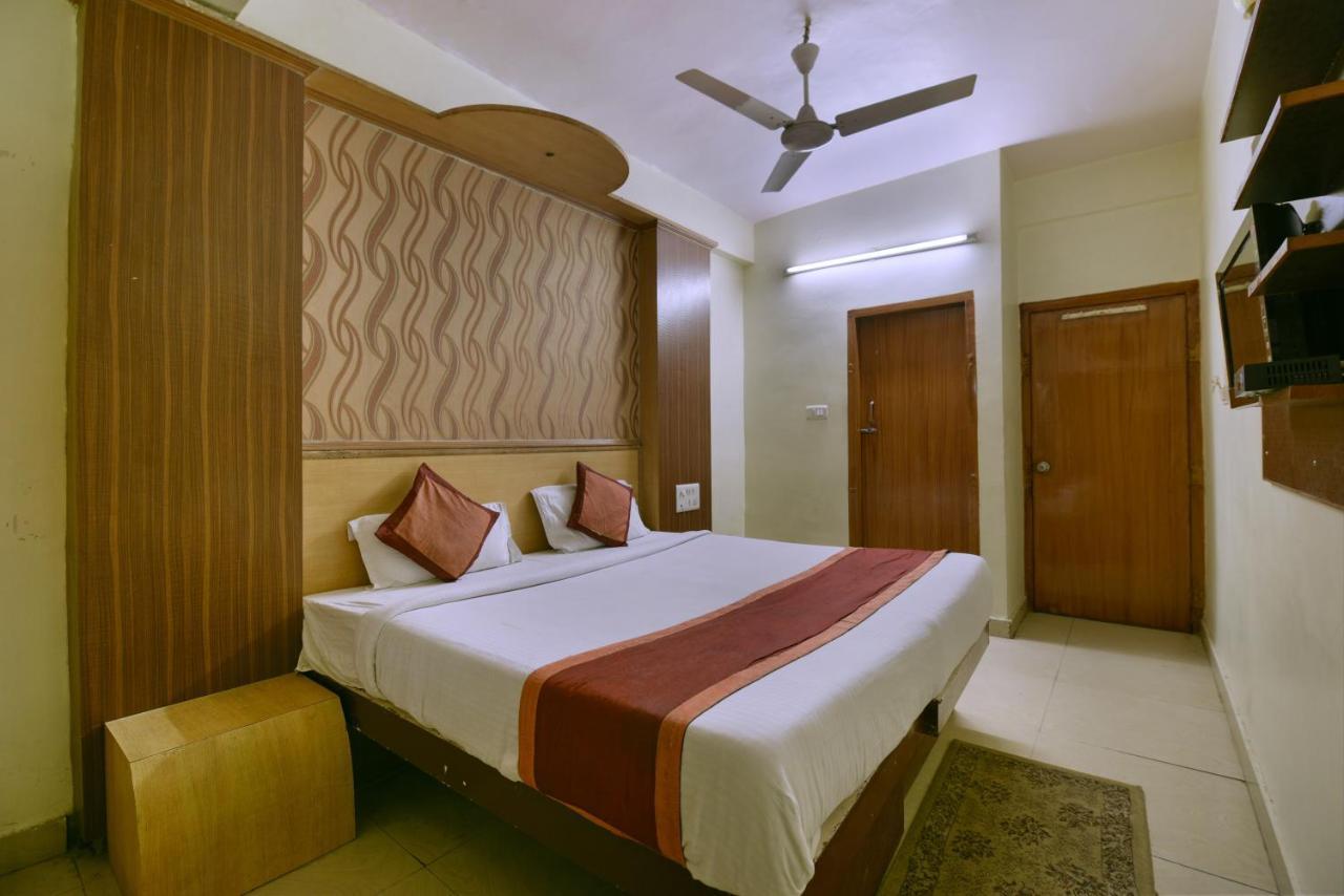 Oyo 2326 Hotel Star Plaza Jaipur Buitenkant foto
